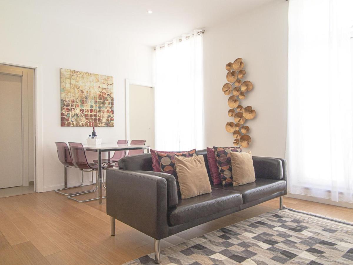 Baixa Chiado 2 Bedroom Duplex Apt With Ac Elevator Lissabon Buitenkant foto